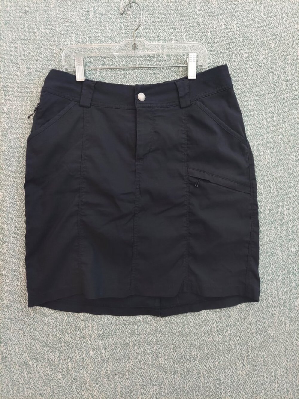 Black Utility Cargo Skort "Dry on the Fly" by Duluth Trading, womens 10